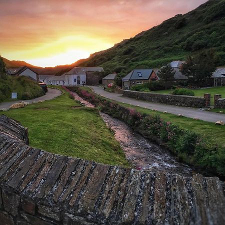 The Riverside Boscastle Bagian luar foto